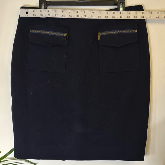 J crew - the pencil skirt - navy blue wool pencil skirt w pockets size 12 - Picture 9 of 9